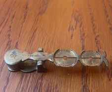 antique sovereign scales