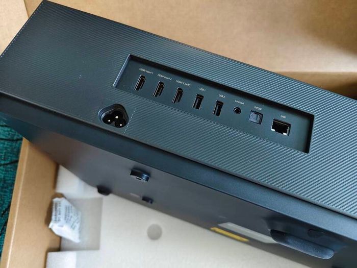 Formovie Theater Premium 4K Laser UST Projector (Mint Condition)
