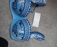 Brand New Lipsy UK6 Underwired Bikini top