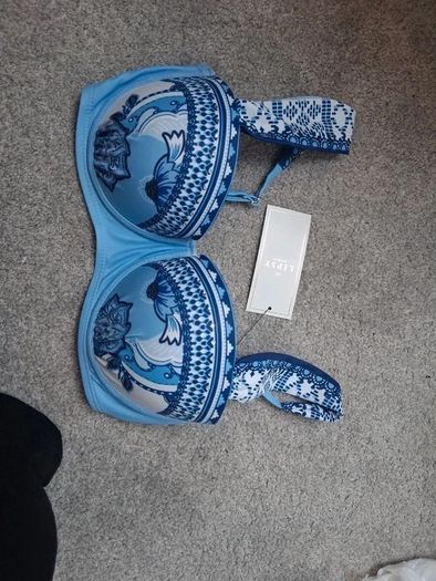 Brand New Lipsy UK6 Underwired Bikini top