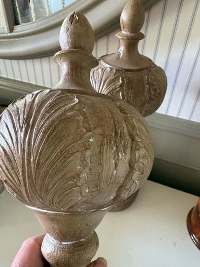 New 37cm high wood effect pumpkin finial with whitewash finish