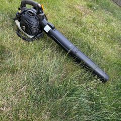 Petrol leaf blower (McColloch GBV345)