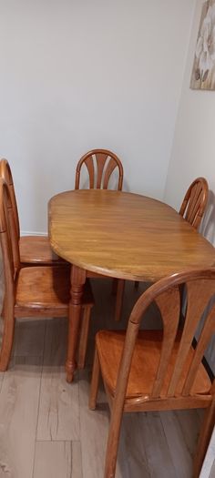 Solid Oak table with 5 chairs