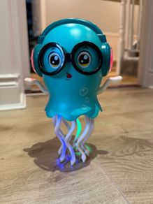 Dancing singing light up sensory jellyfish