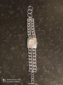 Ladies bracelet style watch