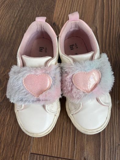 Girls white trainers with fluffy pink hearts