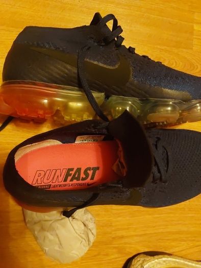 9&half nike betrue vapormax released for gaypride
