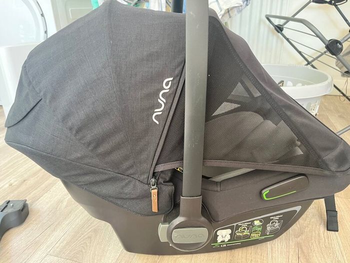 Nuna Pipa Next Car Seat & Nuna Isofix Base