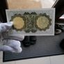 UNC 1975 Irish One Pound Banknote Image 3