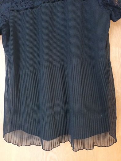F&F Black Blouse. S.12.