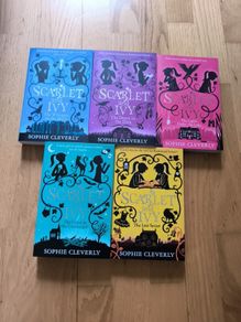 Scarlet and Ivy 5 books each for 3 euro all 10