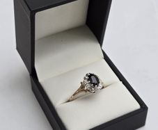 Vintage 9ct Yellow Gold Sapphire & Diamond Cluster Ring