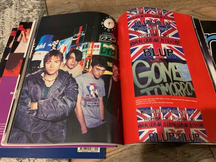 Blur Books 90s Vintage