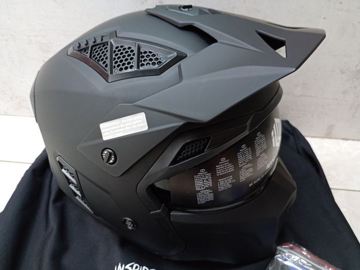 ILM Matte Black Shape Changing Motorbike Helmet size L 59-60cm