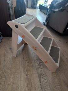 Dog stairs