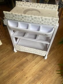 Baby Changing Table including bath