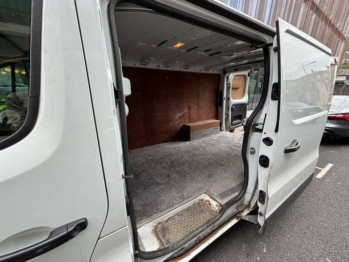 Renault Trafic 2020 LWB Automatic