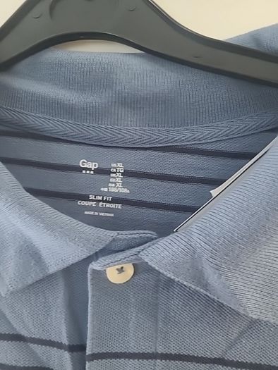 New GAP polo Size XL