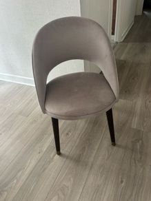 Excellent Condition Occasional Chair