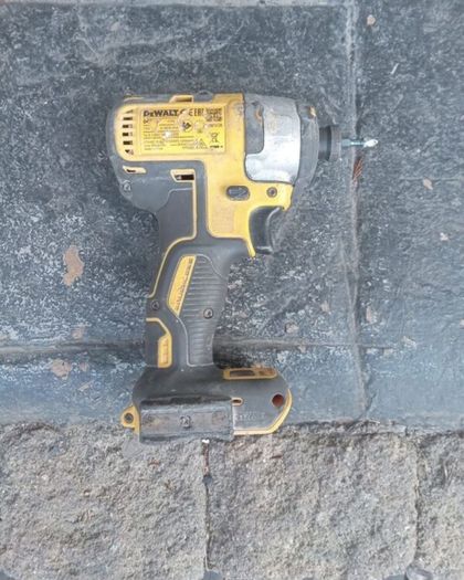Dewalt 18 volt xr Brushless drill