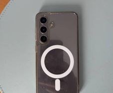 Samsung S24