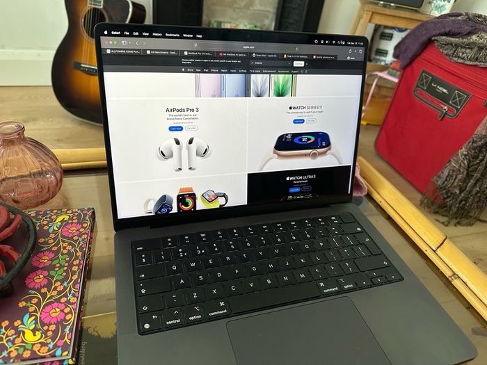 MacBook Pro m3 pro chip