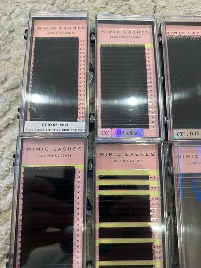Eyelash tech kit