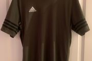 Adidas t-shirt