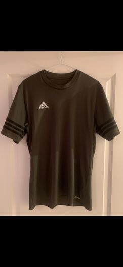 Adidas t-shirt