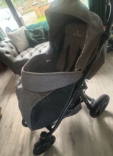 Venicci Travel System