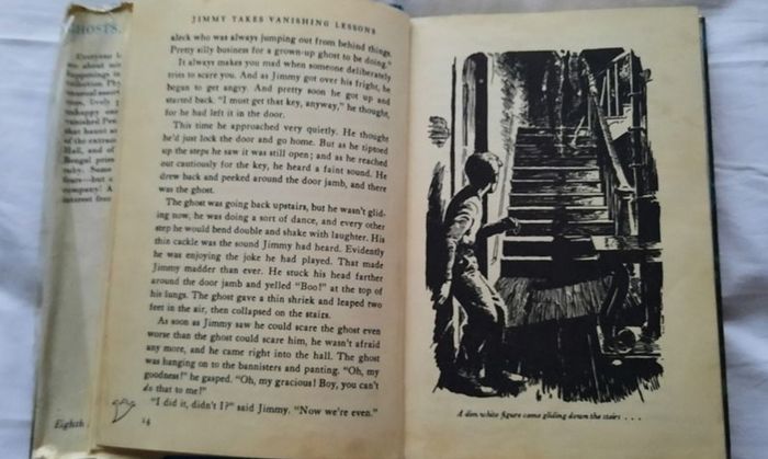 Vintage book 'Ghosts, Ghosts, Ghosts - Phyllis R. Fenner