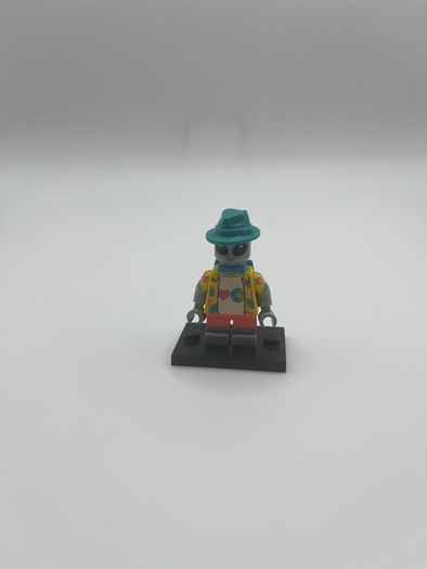 Lego Series 26 Alien Tourist Minifigure 71046