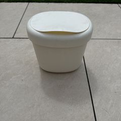 Baby bin
