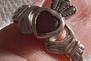 ladies silver claddagh ring