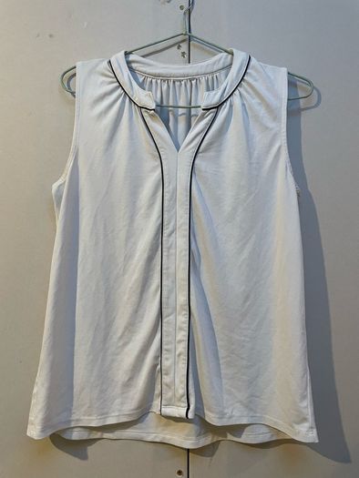 Bundle of Women Tops (8)