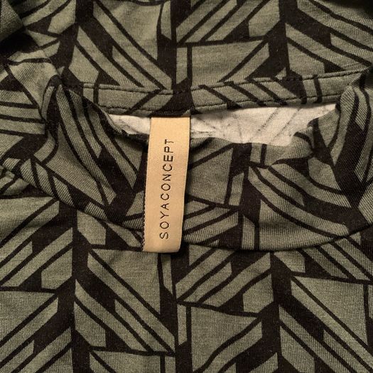 Soyaconcept casual top. Size XL