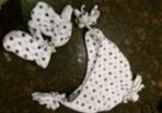 Baby girl's hat and mittens set. Age 1-2