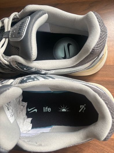 Grey Nike P-6000 ( UK9 )