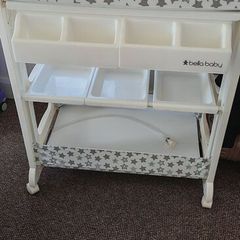 changing table with bath Bella baby