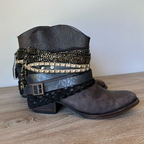 Leather cowboy ankle boot