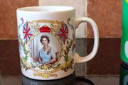 Queen Elizabeth II 40th anniversary souvenir mug