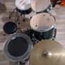 Pearl Drum Kit with professional drum heads. Image 2