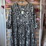 dress Bnwt primark black & white dress size 12 Bnwt v neck tiered dress Image 2