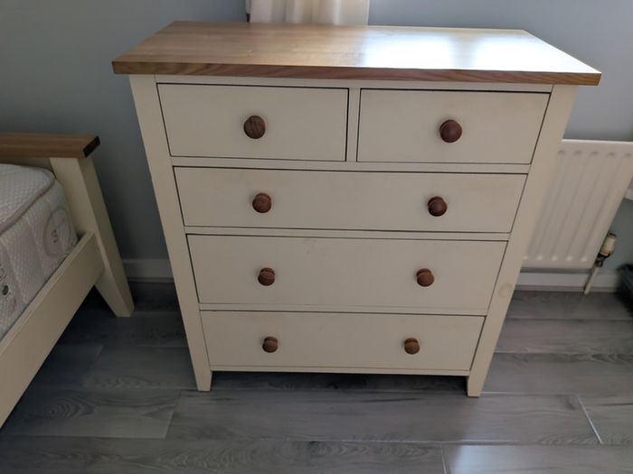 Chest of Drawers