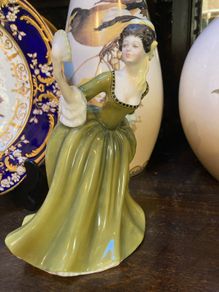 Royal Doulton figurine "Simone "
