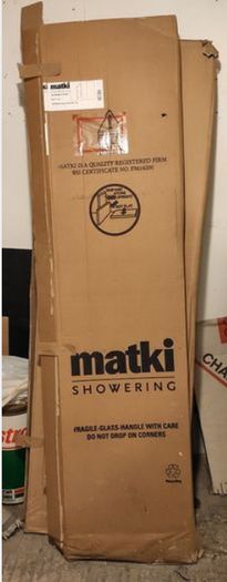 Matki Illusion recess shower door IR900 R/H