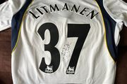 Litmanan signed Liverpool jersey