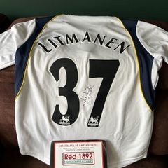 Litmanan signed Liverpool jersey