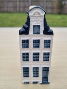 KLM collector's house with Delft Blue No. 59