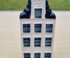 KLM collector's house with Delft Blue No. 59